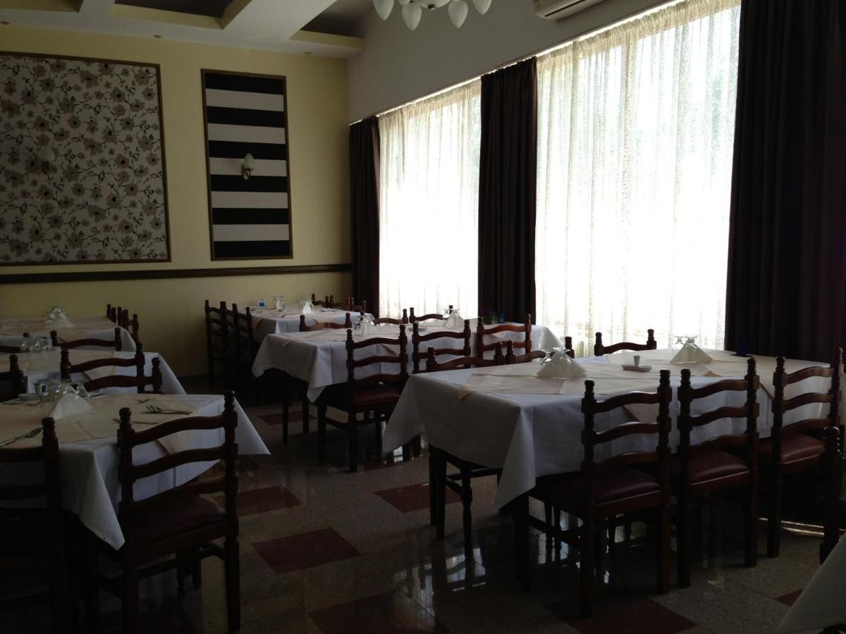 Hotel Ovidiu Mamaia Ngoại thất bức ảnh